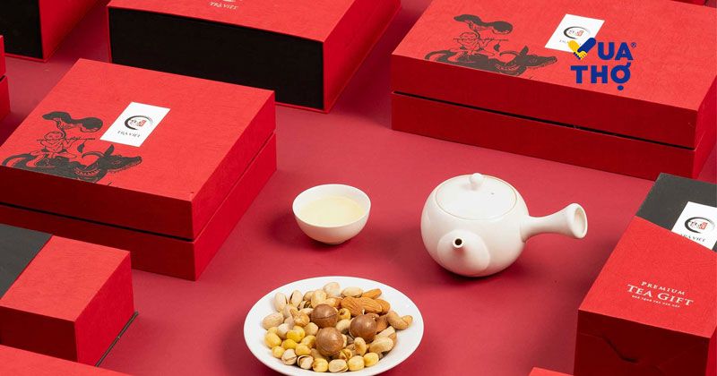 tặng bộ ấm trà ngày tết